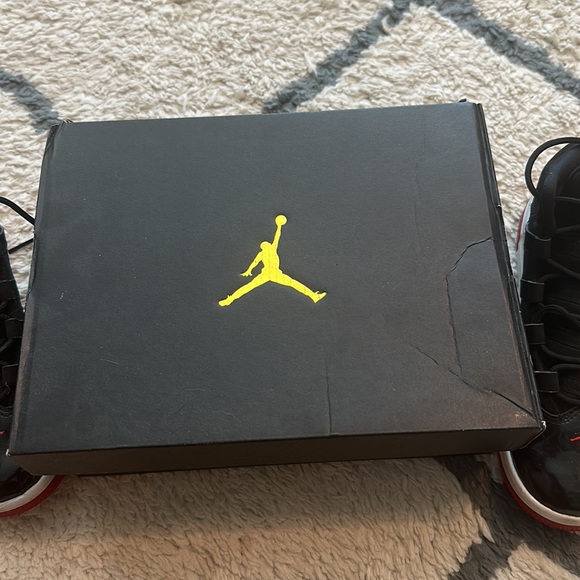 Jordan sneakers - Picture 4 of 4